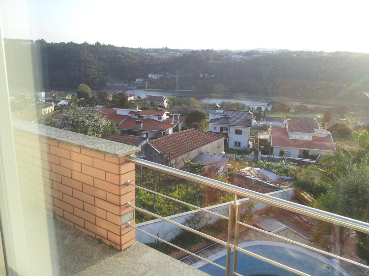 Com o Douro à vista Acomodação com café da manhã Jovim Exterior foto
