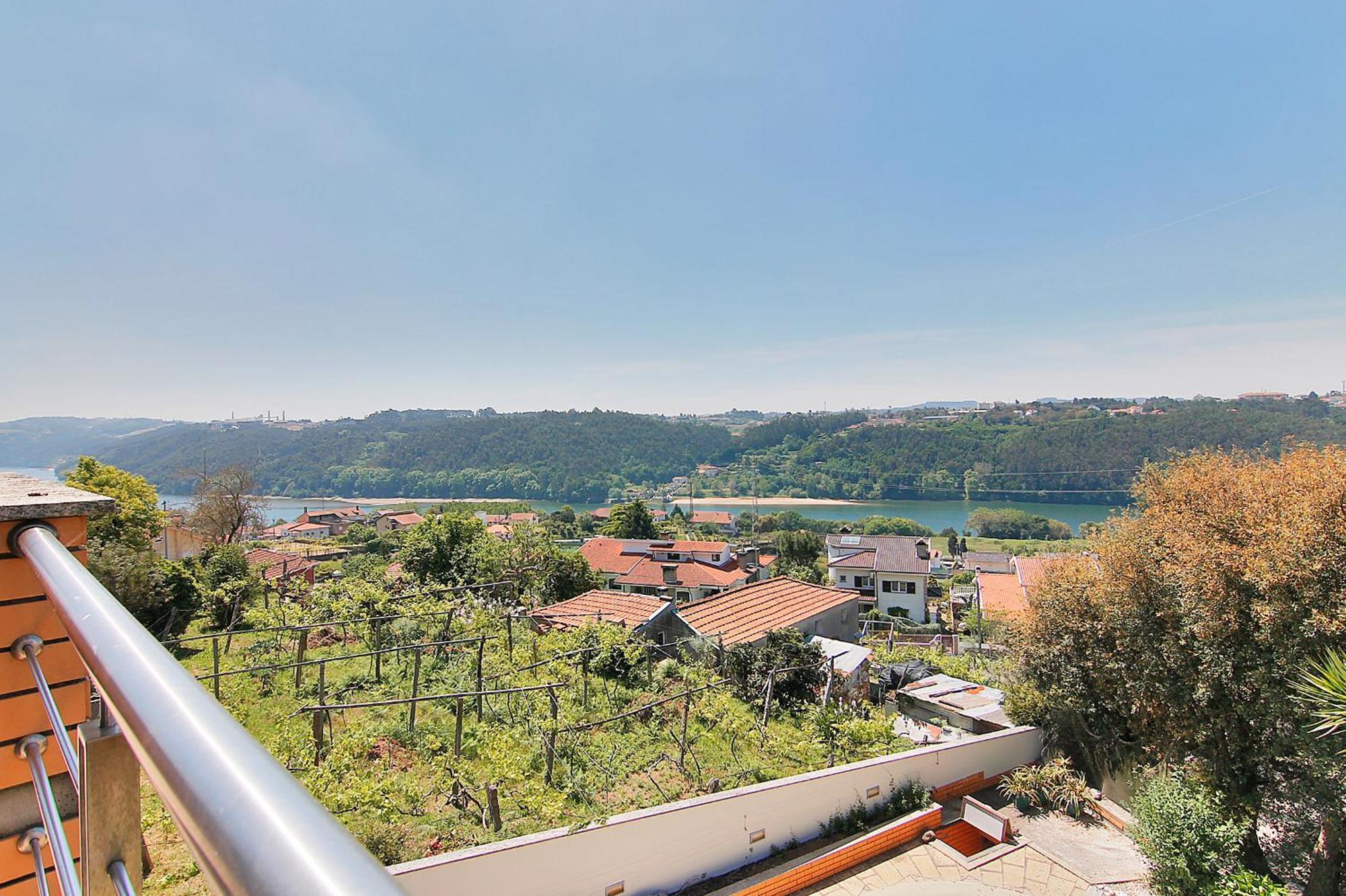 Com o Douro à vista Acomodação com café da manhã Jovim Exterior foto